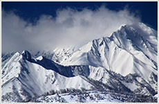 雲湧く大山槍尾根画像